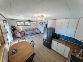 The Surf Side Bungalow- beach front! - Image 4
