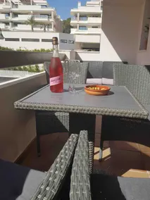 Centrally located in La Cala, room for 5 - Image 4