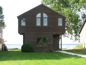Waterfront 3bdrm 2.5bth on Oneida lake South Shore - Image 2