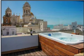 Spectacular Views & jacuzzi attic - Image 4