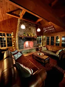 Skylight Ski Lodge VT Rustic Chic Near Stratton - Image 3