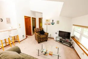 Wonderful apartment across the street from beach! - Image 5