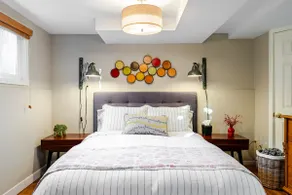 •Great Walkability + Close to Seattle Attractions - Image 3
