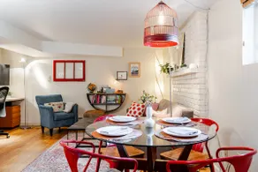 •Great Walkability + Close to Seattle Attractions - Image 2