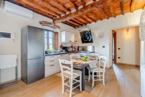 Spacious cottage near Florence, Lucca and Pisa - Image 2