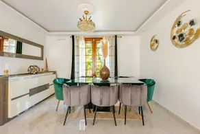 Beautiful villa in the heart of nature - Image 3