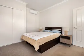 Stunning as new 3 Queen Home - Image 4