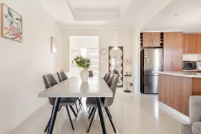 Stunning as new 3 Queen Home - Image 3