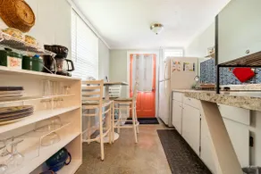 Coastal Cottage - Image 3