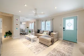Cozy Retreat in the city - Image 2