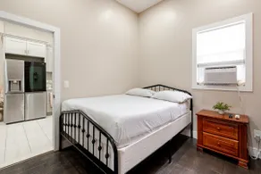 Modern Luxury 3BR • Near NYC • Spacious • Sleeps 8 - Image 3