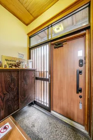 ⑤ Kanazawa Hachiryu Sennichi, near Nishichaya Street and Katamachi. Modern private house. - Image 4