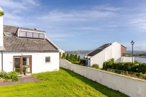 Bayview Villa Costal Retreat - Image 5
