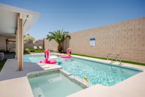 Retro Modern Oasis Pool Golf - Image 5
