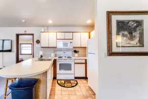Cozy 3-bedroom cottage in Hunter, NY - Image 3