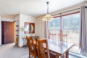Cozy 3-bedroom cottage in Hunter, NY - Image 3