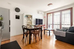 [Smart Living Residence*] Balcony + Private Parking - Image 3
