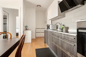 [Smart Living Residence*] Balcony + Private Parking - Image 5