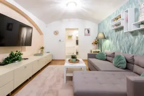 Glamorous Apt near Prague Castle & Metro - Image 2