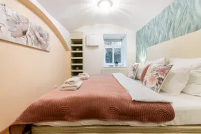 Glamorous Apt near Prague Castle & Metro - Image 4