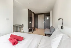 Apartment B704 - Image 4