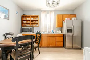 Cheerful relaxing 2 bedroom unit - Image 5