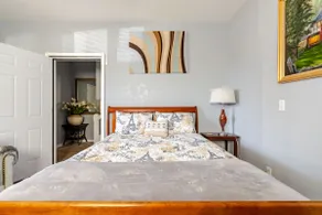 Cheerful relaxing 2 bedroom unit - Image 3