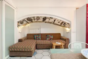 NEW STUDIO APARTMENT IN THE VICINITY OF THE ARAGONESE CASTLE, PETS OK - Image 4