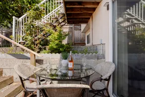 Cartier Belle Vie | Chic Garden 1BR Near YVR & DT - Image 4