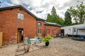 The Hurst Stable - Image 4