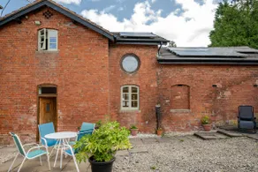 The Hurst Stable - Image 2