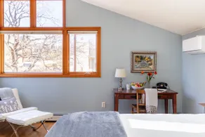 Luxurious Private Suite Close to Trails AND Town - Image 4
