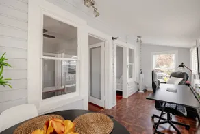 Modern Comfort in Vibrant Thornton Park - Image 4