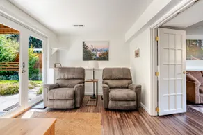 Spacious Traveler's Hideaway Ideal For Long Stays - Image 5