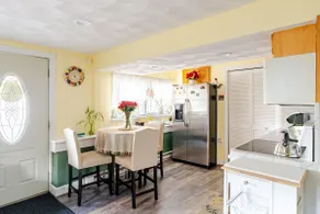 Clean, spacious In-Law Suite -Near Everything - Image 3