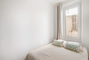 Elegant. Central location. Near Vieux Port - Image 2