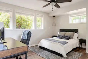 2BR near nature + city + PDX w/ patio + courtyard - Image 4