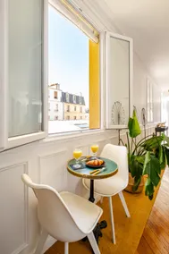 Parisian charm + jacuzzi - Image 2