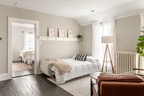 Washington Suite | Downtown Cedarburg|Main St View - Image 2