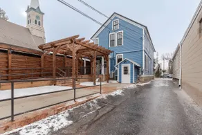 Washington Suite | Downtown Cedarburg|Main St View - Image 5
