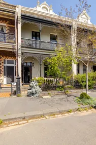 Elegant Fitzroy Home Walk to Everything - Image 5