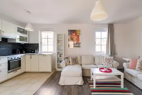 Stylish 3 bedroom apartment, family-friendly - Image 2