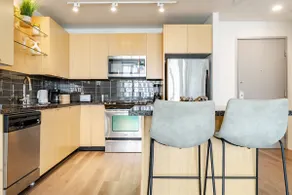 High-Rise Suite | City View Balcony | Free Parking - Image 4