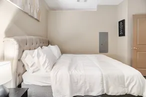 Cozy Uptown apartment with Gym and Swimming pool - Image 2