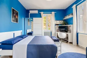 Elegant two-room apartment with free parking - Image 4