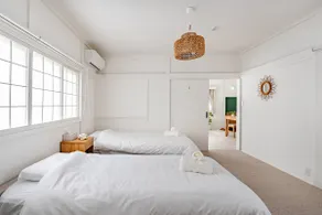 Scenic & quiet entire house in nature - Image 2