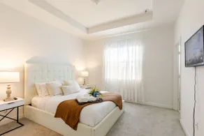 NEW House, Near Beaches, and MIA, Sleeps 8! - Image 2