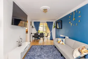 Modern and Spacious 3 Bed retreat - Bracknell - Image 3