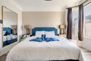 Entire 2-Bedroom Flat in Vibrant Mission District - Image 2