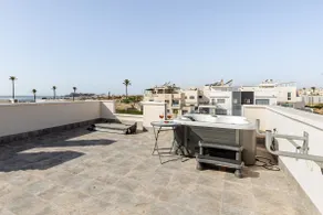 Away Holiday Homes ”Blue Horizon” - Image 5